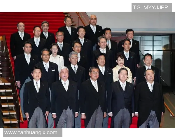 荷兰足球甲级联赛:传统强队与新兴势力的激烈对决与未来发展趋势分析 荷兰足球甲级联赛:传统强队与新兴势力的激烈对决与未来发展趋势分析